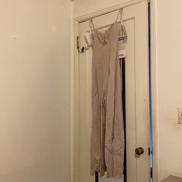 Intermix jumpsuit - Picture 5 of 9